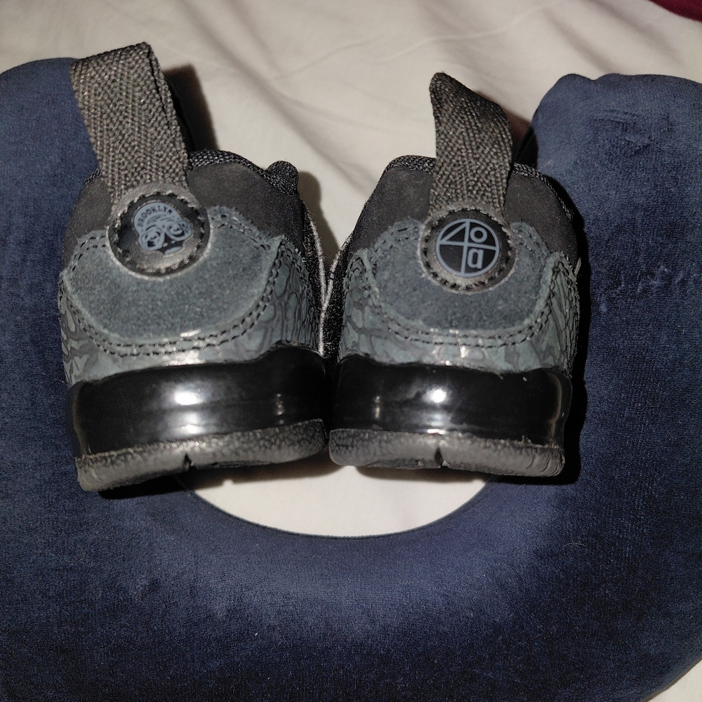 Jordan Kids Shoes - Picture 3 of 7